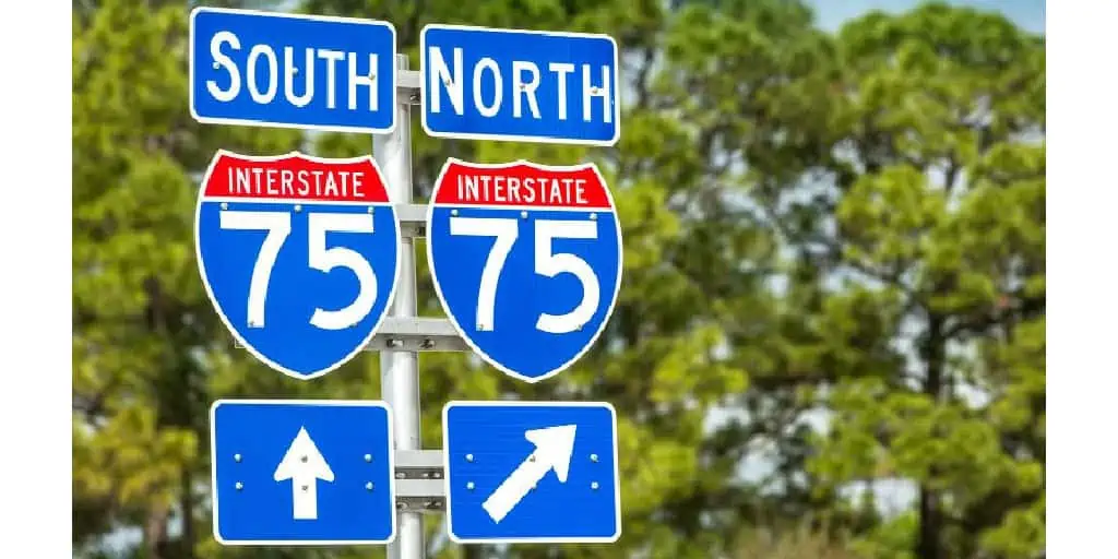 Interstate 75 North and South directional signs